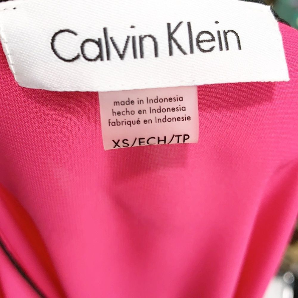 Calvin Klein Hot Pink Sleeveless Shell w Black Trim XS - Picture 5 of 6